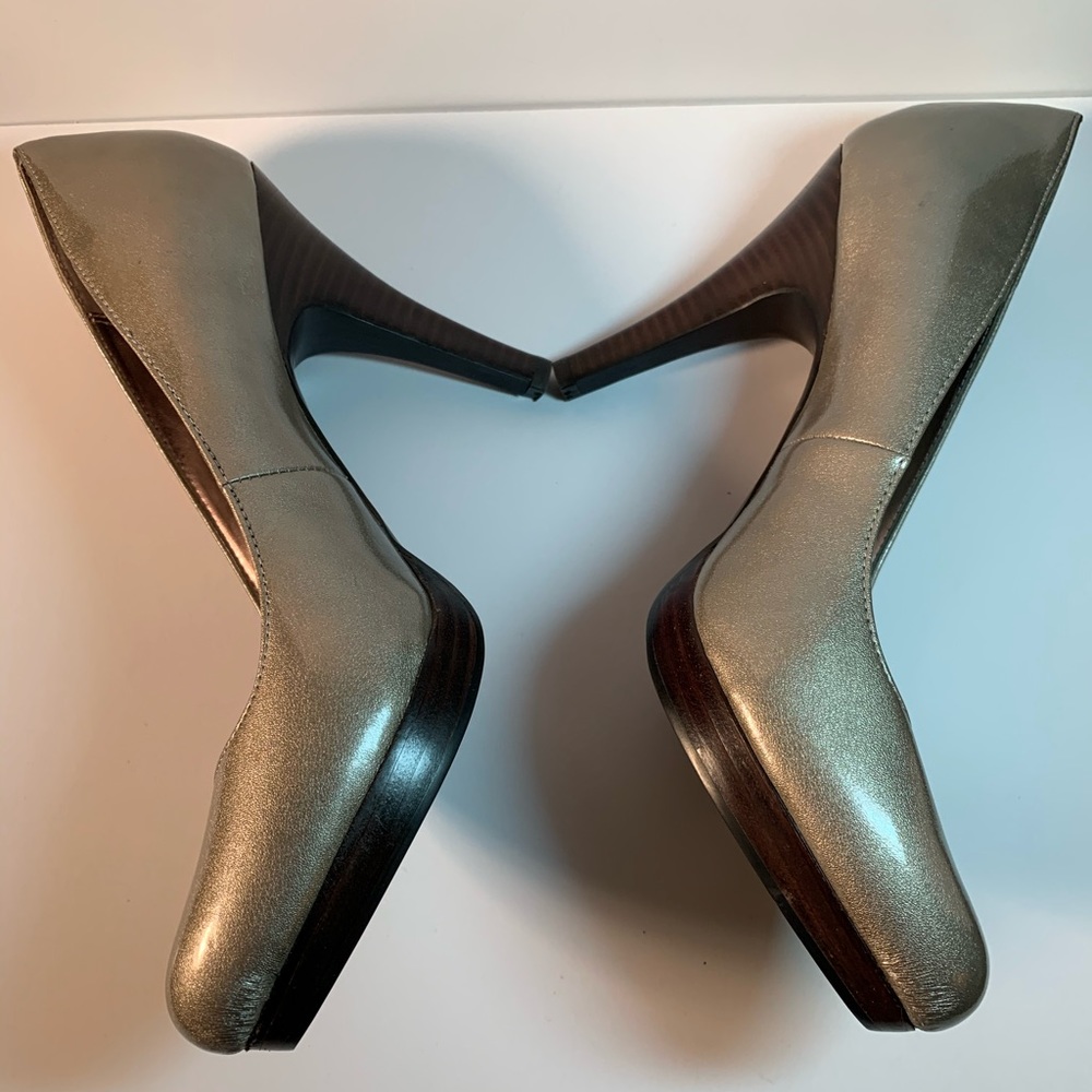 High heels - Picture 2 of 3